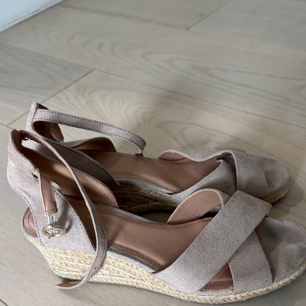H&M Beige Wedge Sandals in a great condition